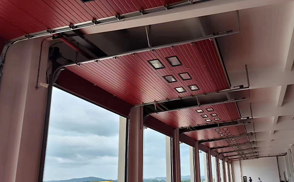 成县工业翻板门