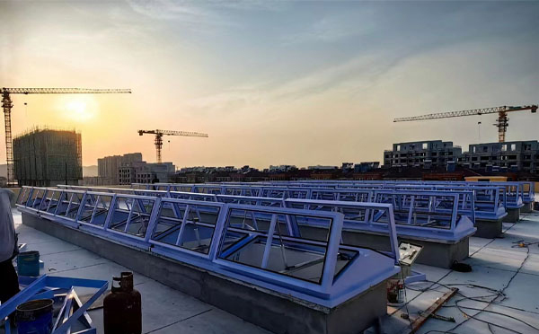 消防成县排烟窗工作原理