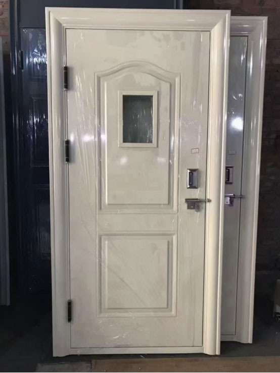 成县学校教室门