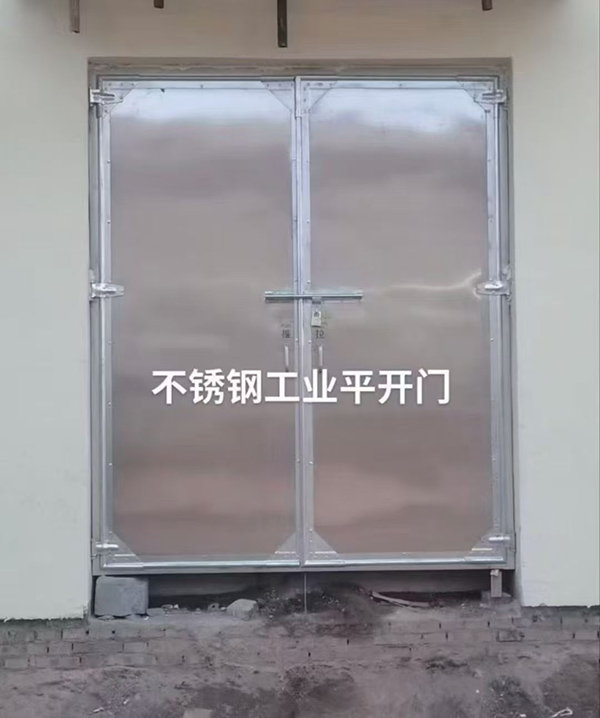 不锈钢成县工业平开门在现代工业场景中的应用实践