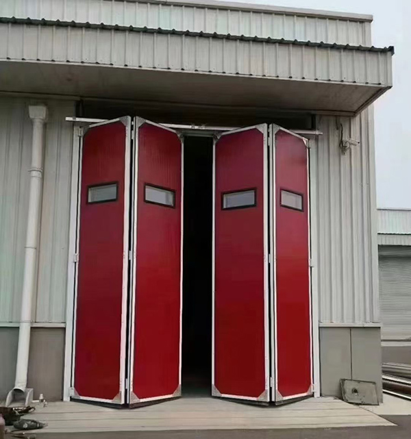 成县工业折叠门在大型装配车间出入口的应用实例