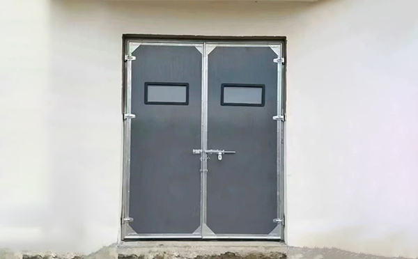 成县工业门在高温作业区域的运行表现